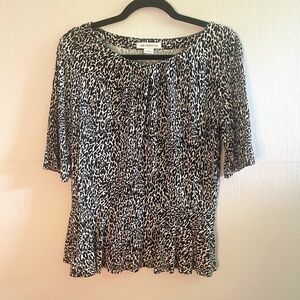 Liz Claiborne Size Medium